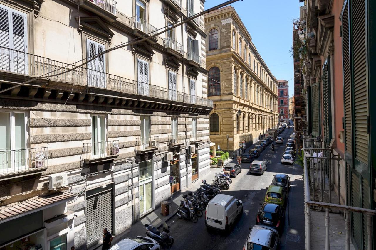 L'Angoletto In Centro Nápoles Exterior foto